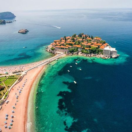 Bmv Room For 2-3 With Greenery View Sveti Stefan Dış mekan fotoğraf